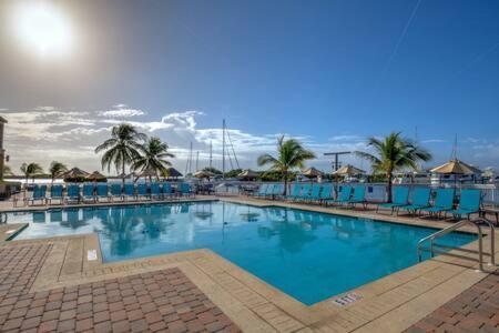 Grand Marina Suite -Waterfront Condo キーウェスト エクステリア 写真